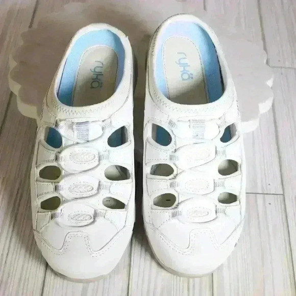 Women's Ryka White/blue leather top slip on sneaker size 6W - Picture 16 of 16